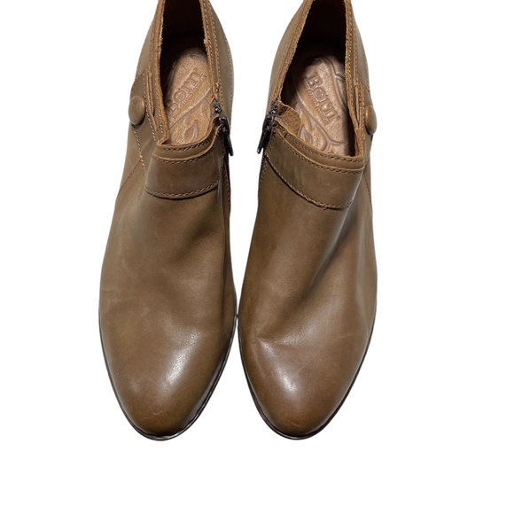 Born Leather 9.5 Side Zip 2 1/2 inch Heel Boots D47506 - Picture 3 of 12